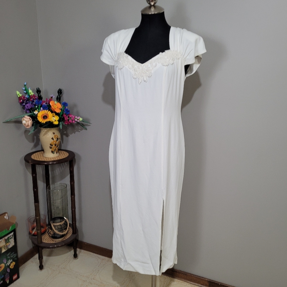 Beechers Brook 80s vintage white dress w lace trim
